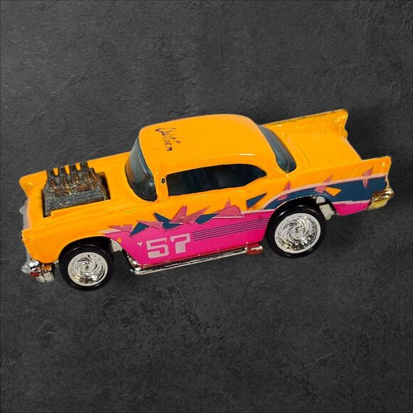 Vintage Hot Wheels '57 Chevy #56 Mattel 1976 Malaysia Orange Pink Triangle Retro - Picture 3 of 7